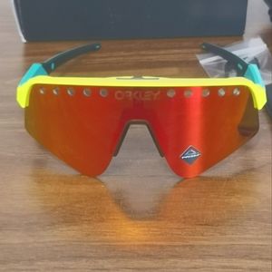 Oakley Sutro Lite Sweep Sunglasses